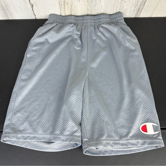 Champion | Bundle of 4 Gym Shorts Youth XL - Picture 8 of 10